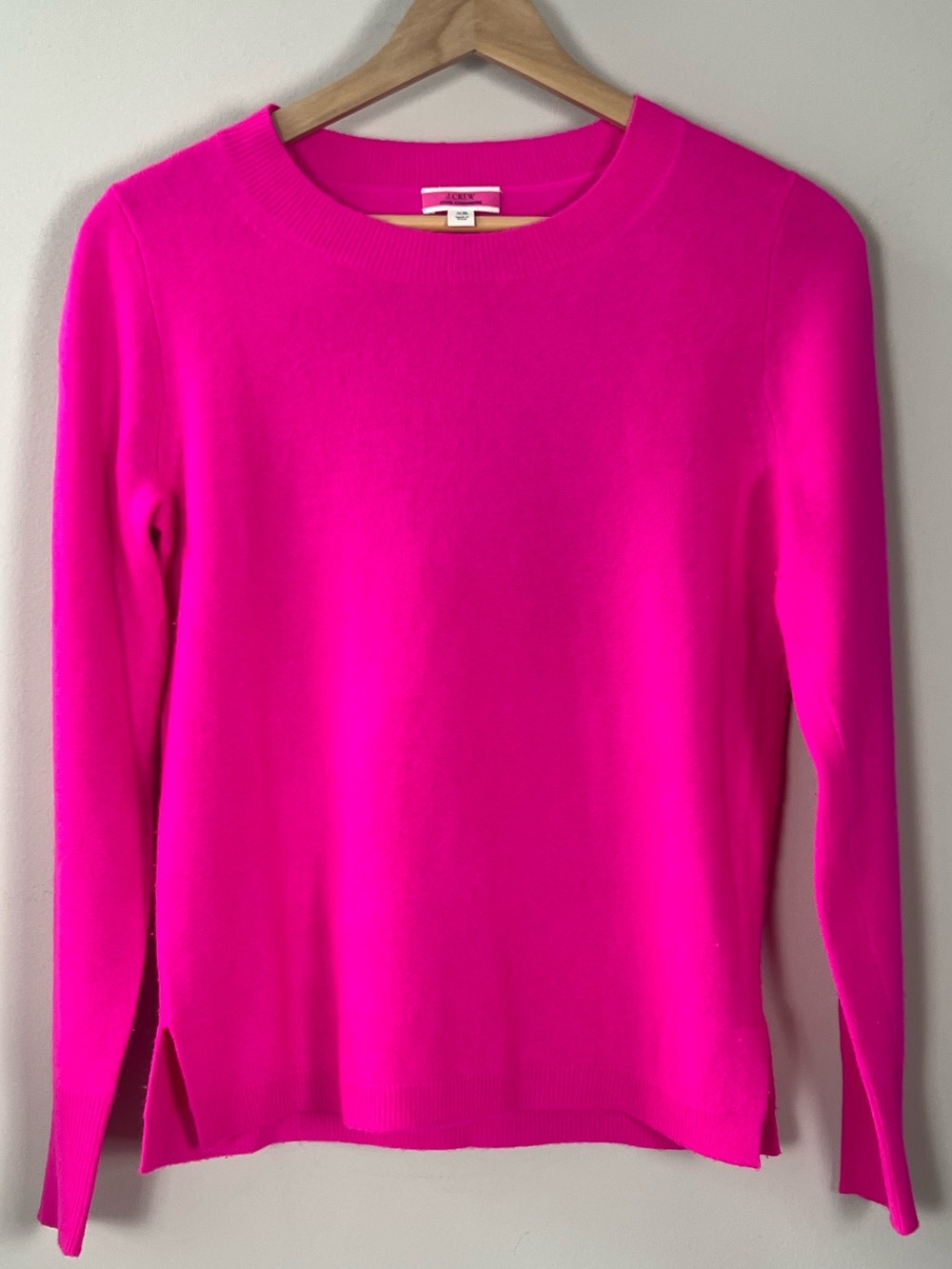 J. Crew 100% Chashmere Hot Pink Crewneck Sweater Size XS